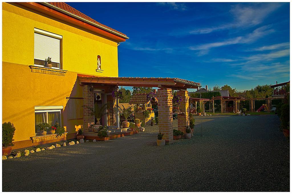 La Villa Pergola Szentgotthárd Dış mekan fotoğraf